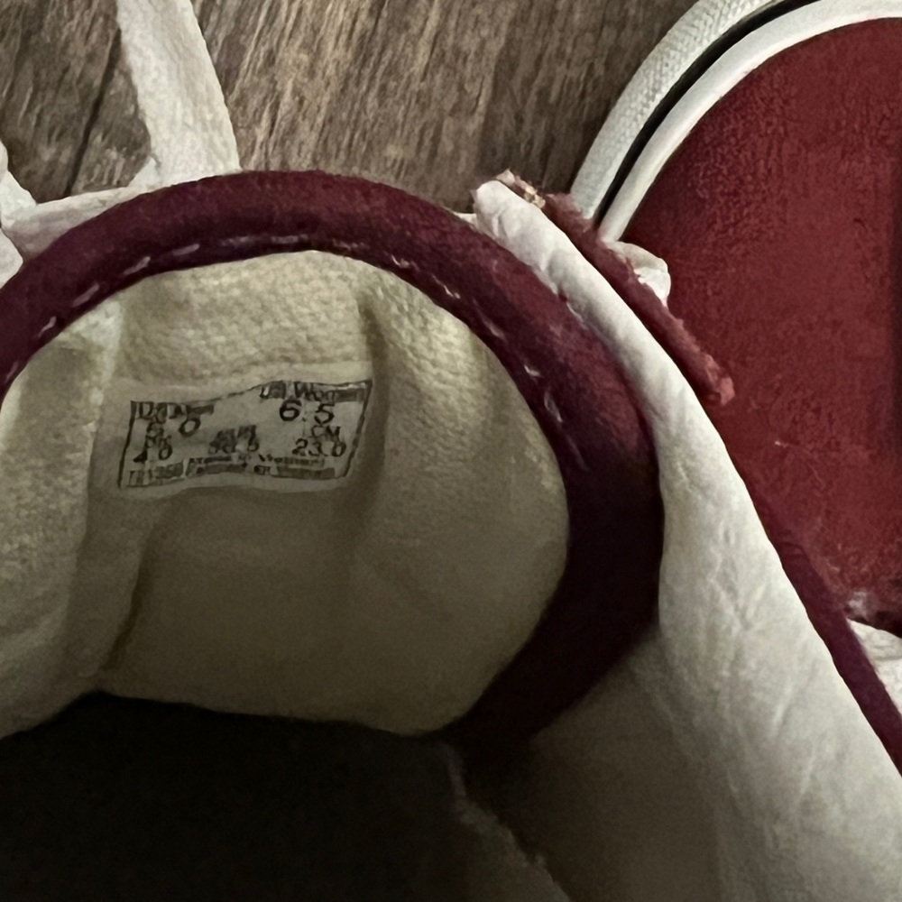 Vans - Picture 4 of 6